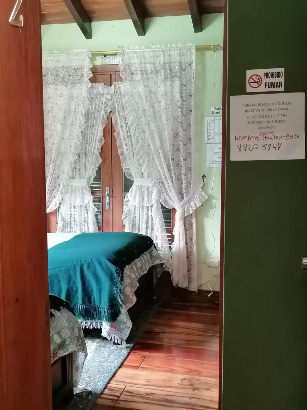 Hostal Saint Mary'S Табабела Екстер'єр фото