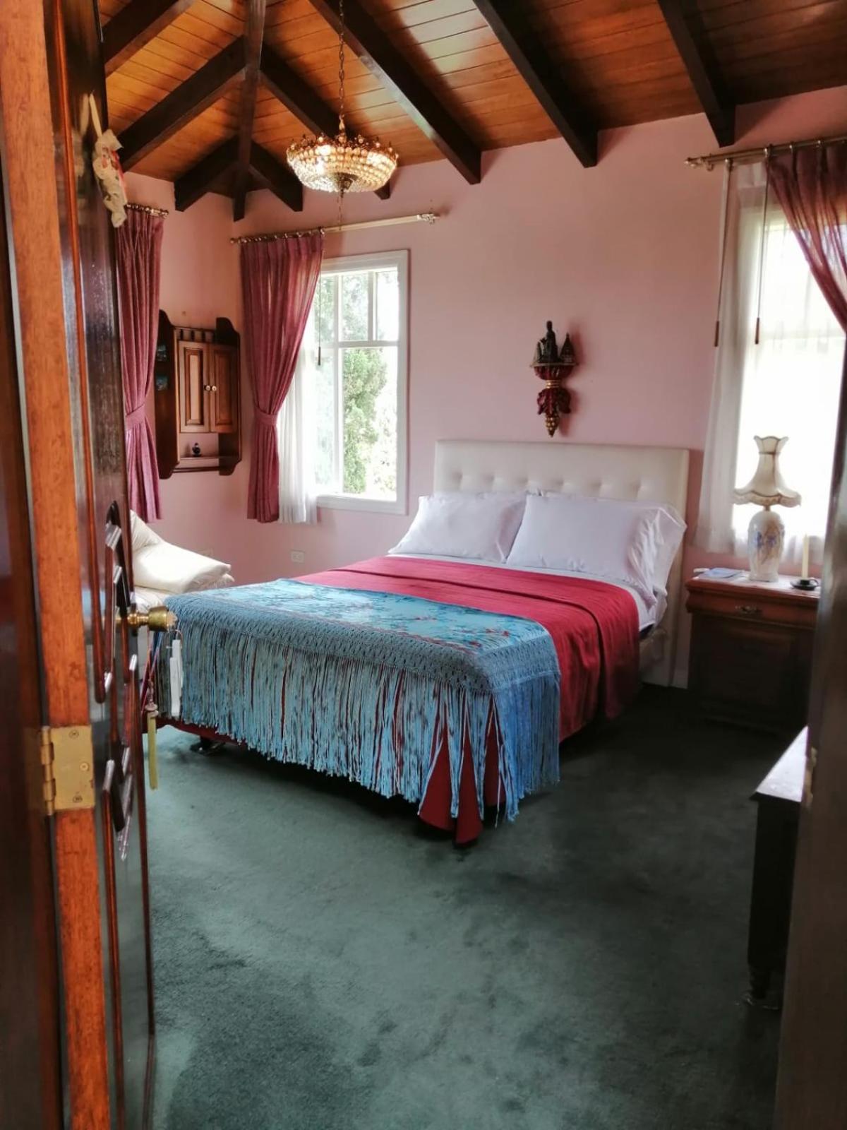 Hostal Saint Mary'S Табабела Екстер'єр фото